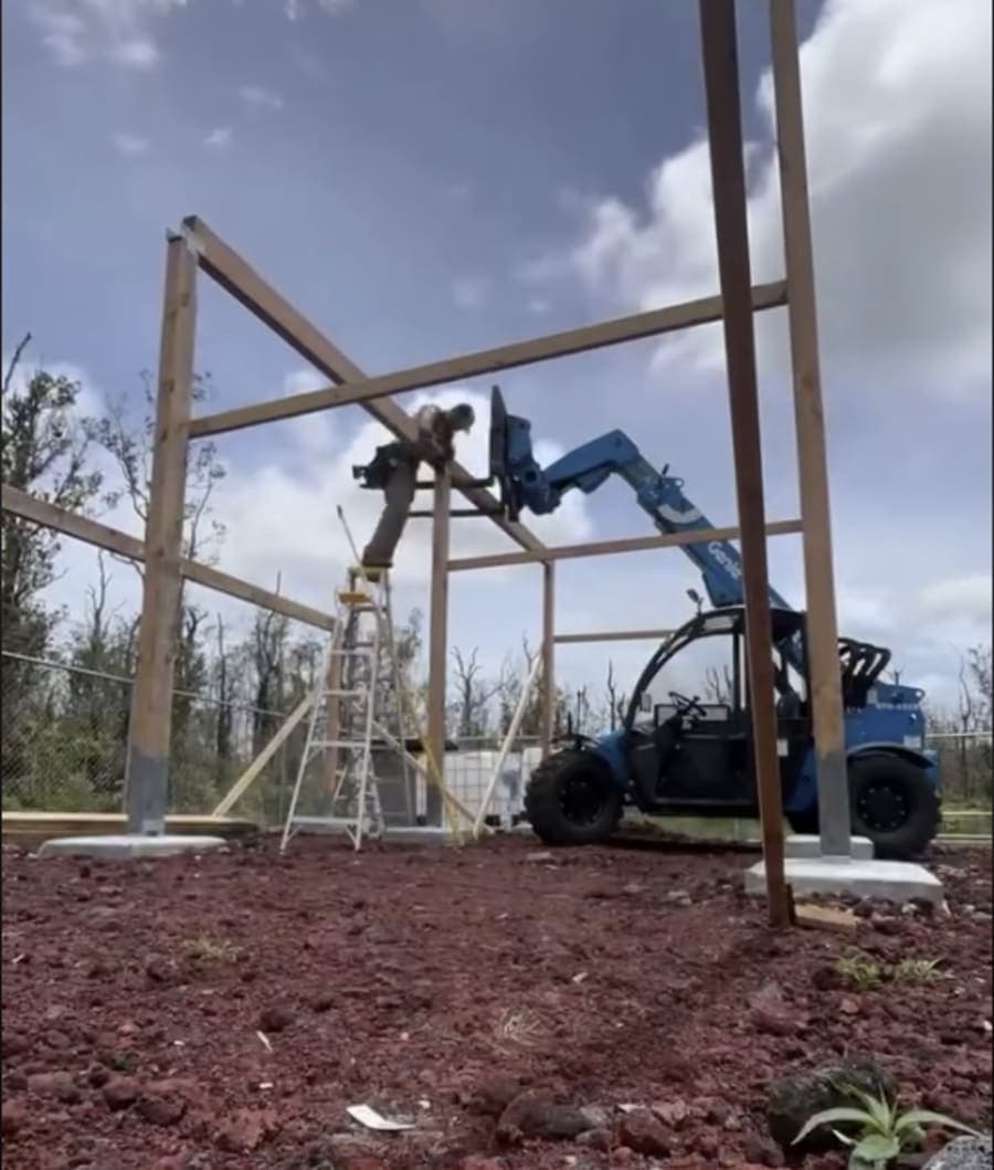 All the cross beams are up!